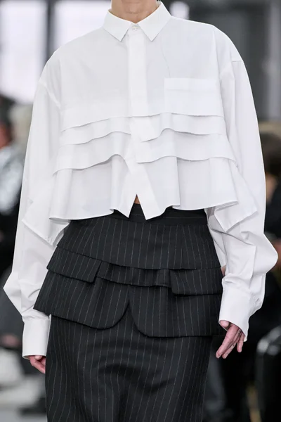Look 84
